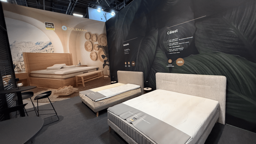 Standenbouw | AUM Parijs (2025)